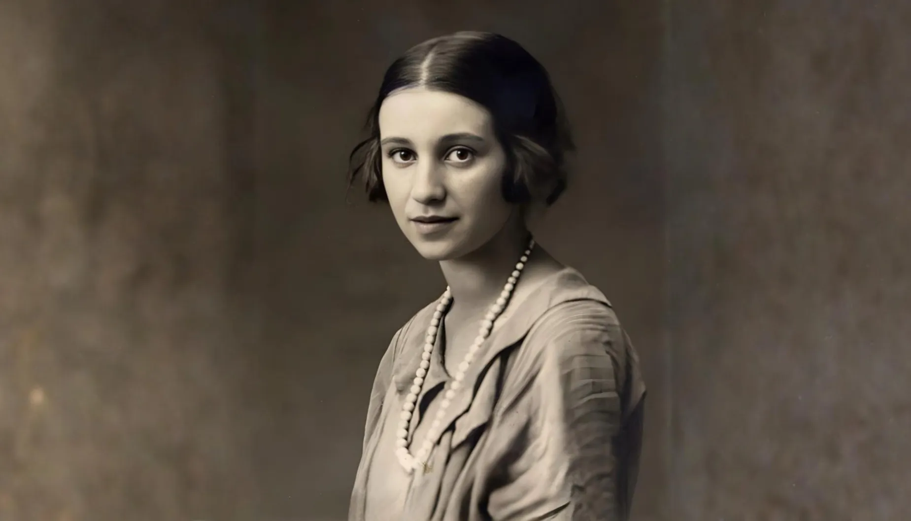 Gustawa Jarecka "The Sixth Class Sets Out into the World"